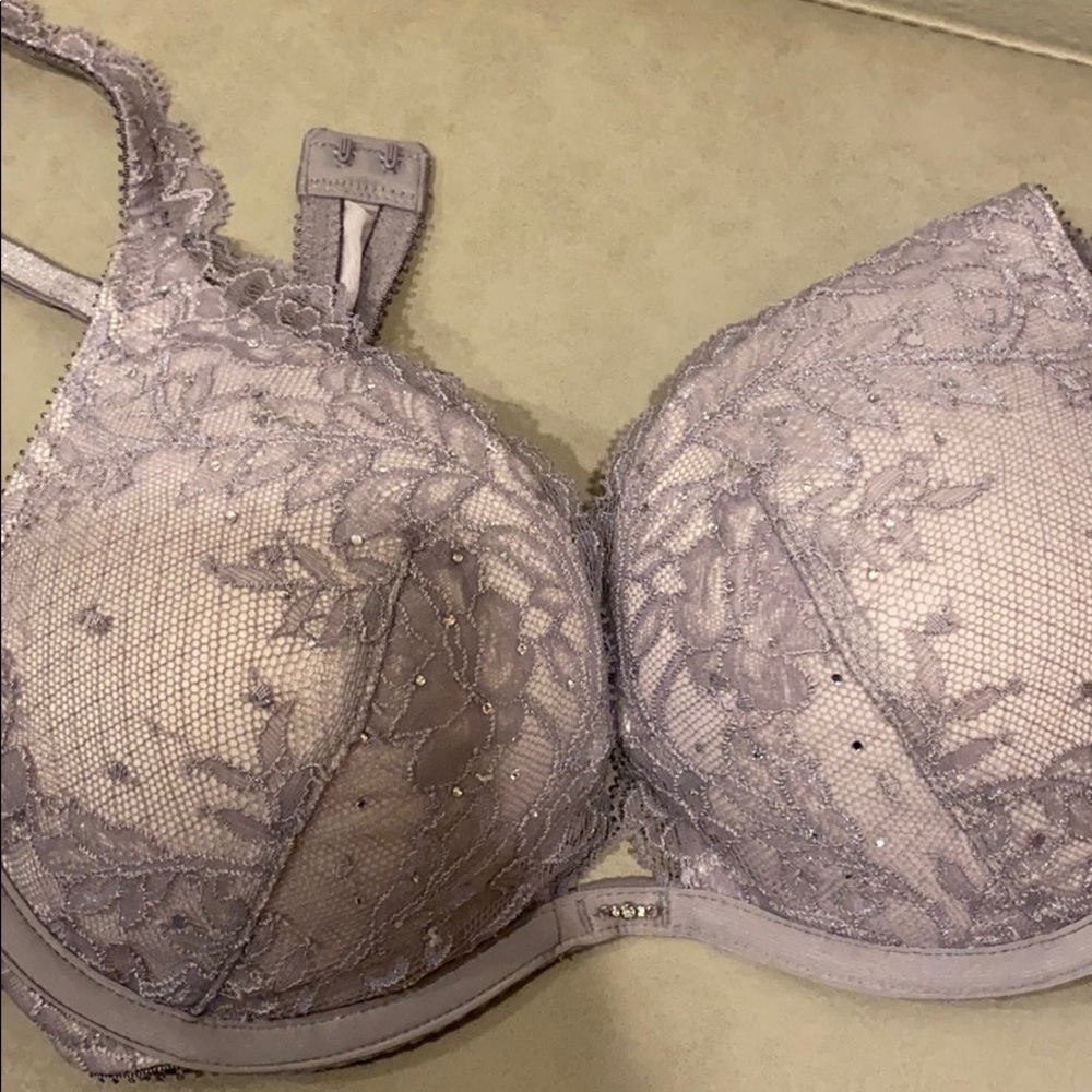 Victoria Secret Lacey bra.